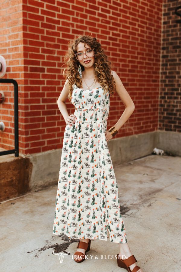 Lucky & Blessed Midikleid mit Kaktus- und Cowboy-Print in Creme